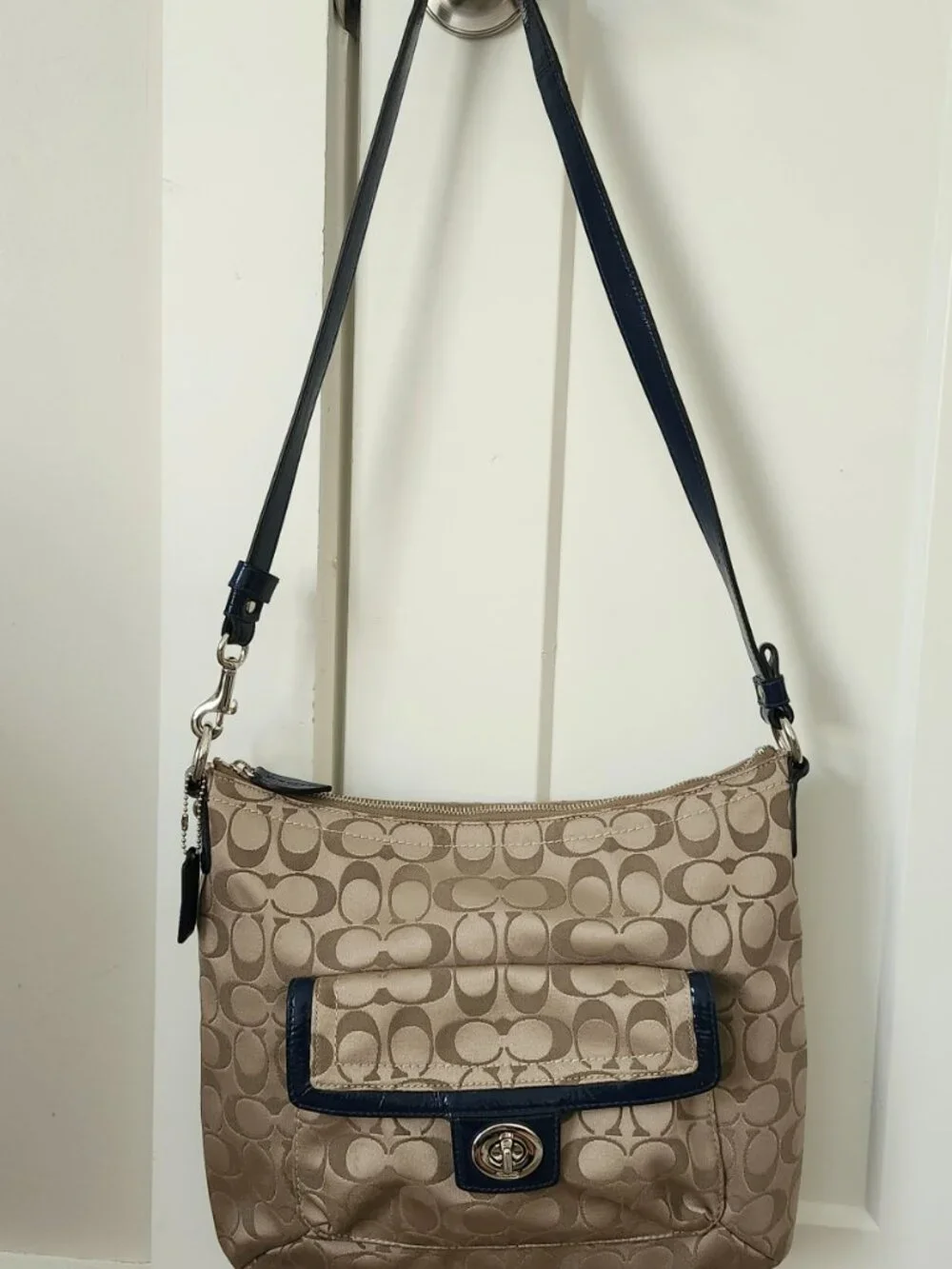 Coach Signature Stripe Tote • Blue Leather Trim • Beige/Blue Canvas • EUC - Picture 11 of 14